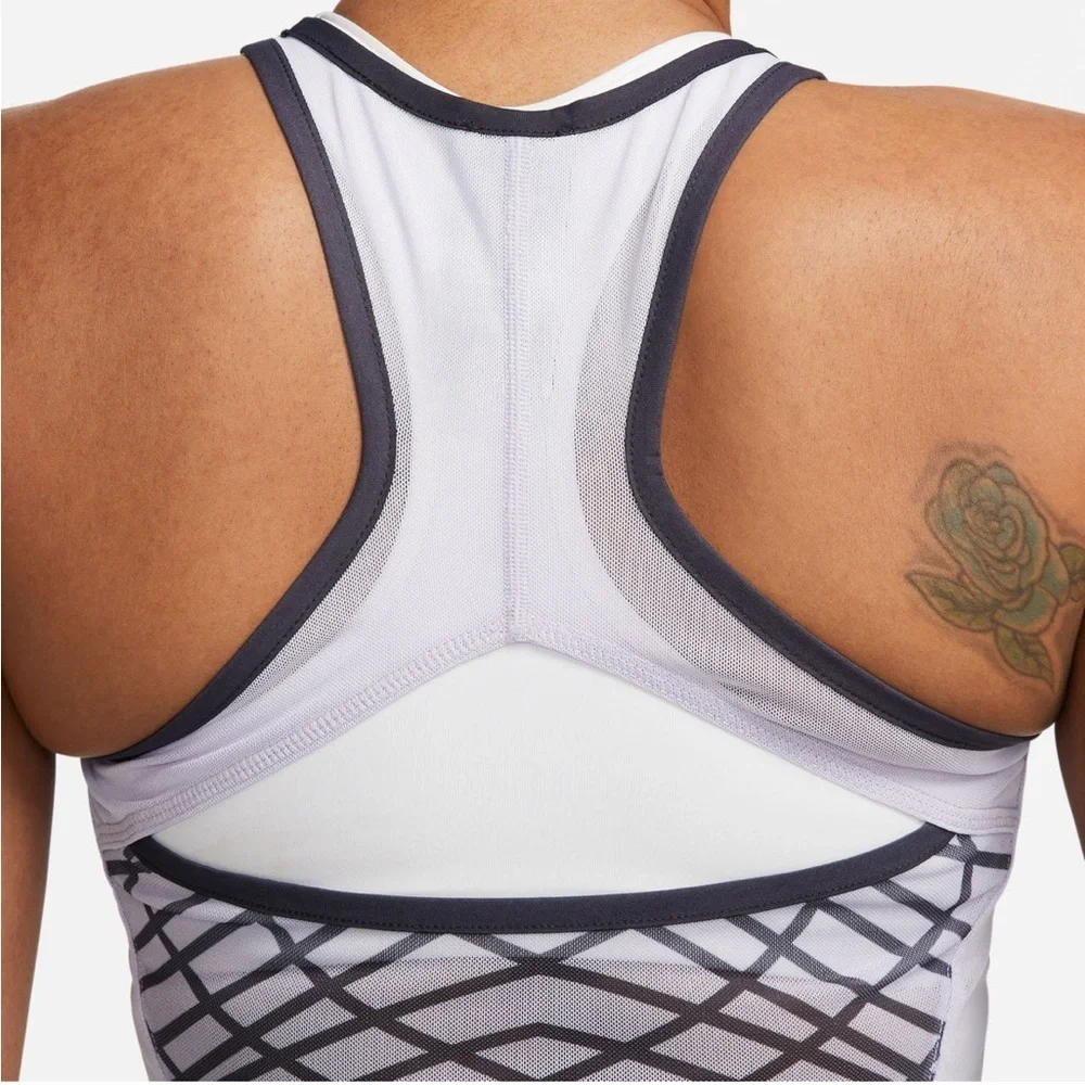 Nike Dri Fit - Picture 4 of 14